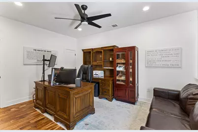 143 W Tanglebriar Court, Bastrop, TX 78602 - Photo 25