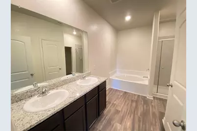 325 Crescent Park Drive, Jarrell, TX 76537 - Photo 17