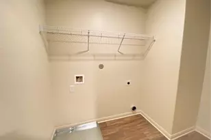 325 Crescent Park Dr, Jarrell, TX 76537 - Photo 15