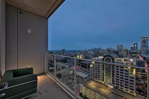 313 W 17th St, Austin, TX 78701 - Photo 5