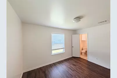 8701 Parkfield Drive, Austin, TX 78758 - Photo 15