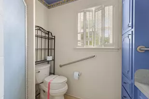 301 Cedar Cir, Brenham, TX 77833 - Photo 21