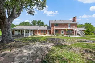 301 Cedar Cir, Brenham, TX 77833 - Photo 35
