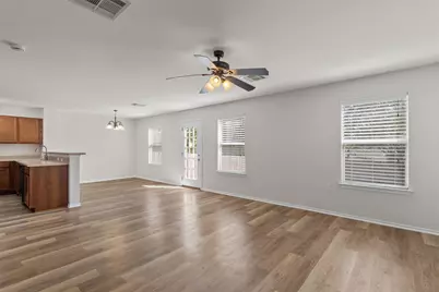 5825 Silver Screen Drive, Austin, TX 78747 - Photo 7