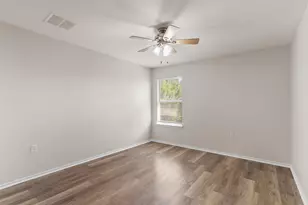 5825 Silver Screen Dr, Austin, TX 78747 - Photo 17