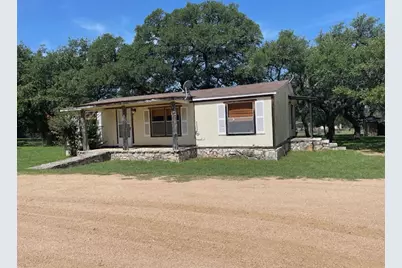 810 N Avenue R, Johnson City, TX 78636 - Photo 3