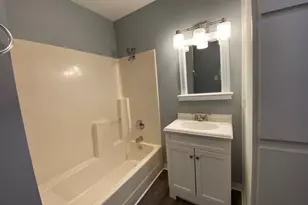 6211 Chesterfield Ave, Austin, TX 78752 - Photo 17