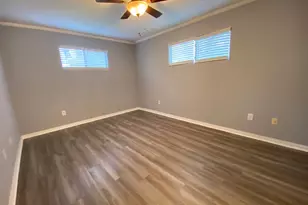 6211 Chesterfield Ave, Austin, TX 78752 - Photo 15