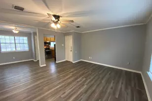 6211 Chesterfield Ave, Austin, TX 78752 - Photo 3