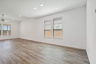 613 Silent Crk Cv, Georgetown, TX 78628 - Photo 11