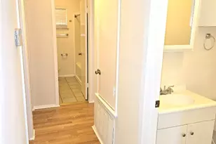 203 S Mitchell St St, San Marcos, TX 78666 - Photo 11