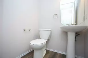 7901 Taranto Dr, Austin, TX 78729 - Photo 9