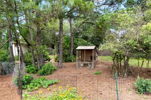 111 Green Grass Ln, Bastrop, TX 78602 - Photo 31