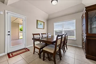 1205 Twin Estates Dr, Kyle, TX 78640 - Photo 5