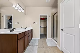 1205 Twin Estates Dr, Kyle, TX 78640 - Photo 11