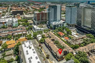 806 W 24th St, Austin, TX 78705 - Photo 3