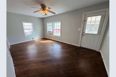 107 Franklin Street, Taylor, TX 76574 - Photo 9