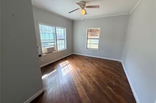 107 Franklin St, Taylor, TX 76574 - Photo 11