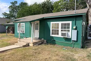 107 Franklin St, Taylor, TX 76574 - Photo 3