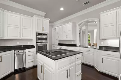 3735 Lost Creek Boulevard, Austin, TX 78735 - Photo 7