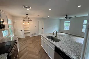 1604 W 40th St, Austin, TX 78756 - Photo 15