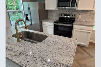 1604 W. 40th Street #b, Austin, TX 78756 - Photo 3