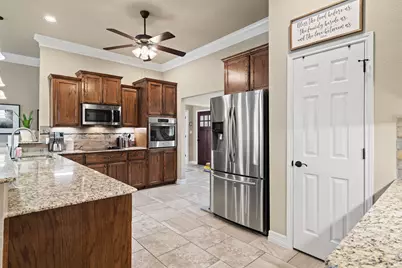 416 Western Sky Trail, Jarrell, TX 76537 - Photo 13