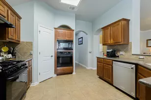 445 Manchester Ln, Austin, TX 78737 - Photo 11