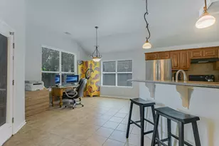 445 Manchester Ln, Austin, TX 78737 - Photo 13