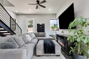 706 Valdez St, Austin, TX 78741 - Photo 3