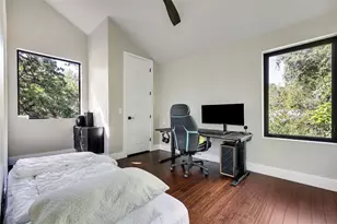 706 Valdez St, Austin, TX 78741 - Photo 19