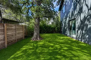 706 Valdez St, Austin, TX 78741 - Photo 3