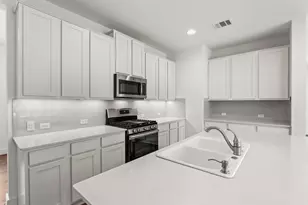 604 Golden Glory Rd, Leander, TX 78641 - Photo 9