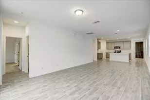 117 Lacey Oak Loop, San Marcos, TX 78666 - Photo 9