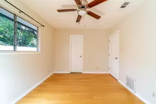 1738 Rutland Dr, Austin, TX 78758 - Photo 25