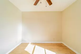 1738 Rutland Dr, Austin, TX 78758 - Photo 23