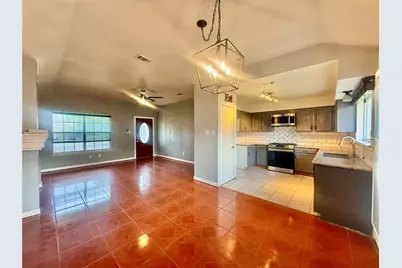 305 Maple Lane, Elgin, TX 78621 - Photo 3