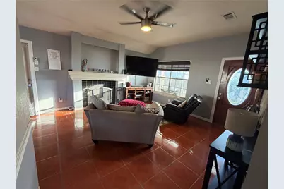 305 Maple Lane, Elgin, TX 78621 - Photo 3