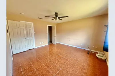 305 Maple Lane, Elgin, TX 78621 - Photo 11