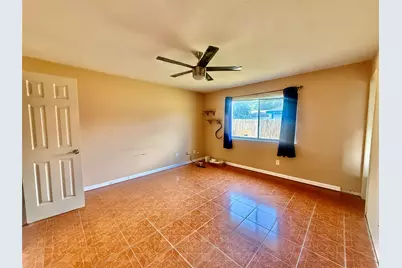 305 Maple Lane, Elgin, TX 78621 - Photo 5