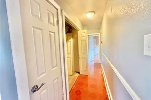 305 Maple Ln, Elgin, TX 78621 - Photo 5