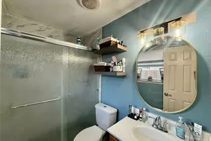 305 Maple Ln, Elgin, TX 78621 - Photo 11