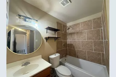 305 Maple Lane, Elgin, TX 78621 - Photo 7