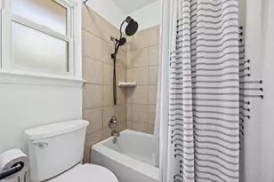 9737 Anderson Village Dr, Austin, TX 78729 - Photo 15