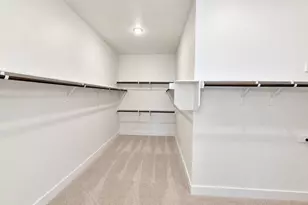 204 Medallion St, Liberty Hill, TX 78642 - Photo 9