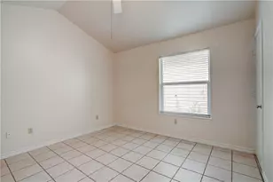 412 Burleson St, San Marcos, TX 78666 - Photo 11