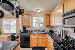 1716 Barilla Mountain Trail, Round Rock, TX 78664 - Photo 13