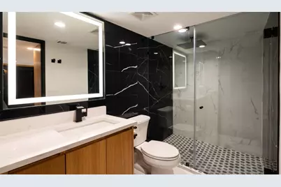 2416 E 10th Street #B, Austin, TX 78702 - Photo 7