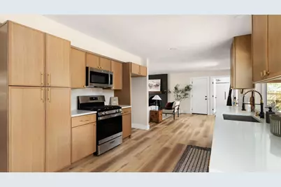 8121 Greenslope Drive, Austin, TX 78759 - Photo 9