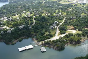 424 Bedford Dr, Spicewood, TX 78669 - Photo 25